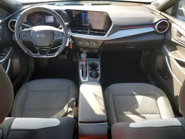 KL77LGEP4SC095343 2025 CHEVROLET TRAX - Image 8