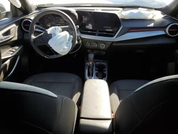 KL77LGEP4SC338570 2025 CHEVROLET TRAX - Image 8