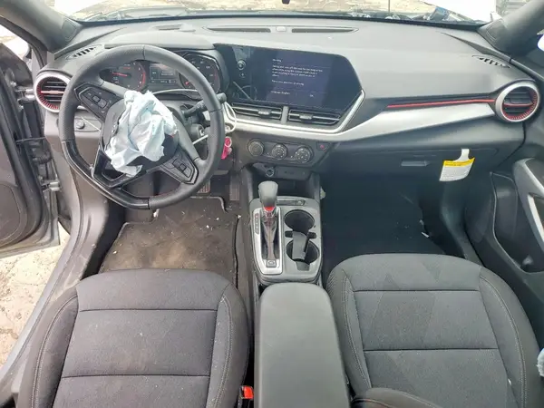 KL77LGEP4TC012284 2026 CHEVROLET TRAX - Image 8