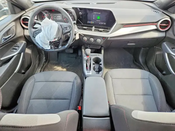 KL77LGEP4TC136278 2026 CHEVROLET TRAX - Image 8