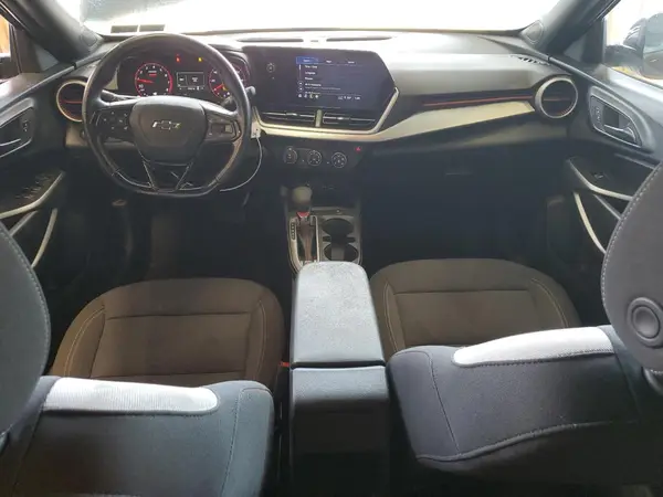 KL77LGEP5SC069107 2025 CHEVROLET TRAX - Image 8