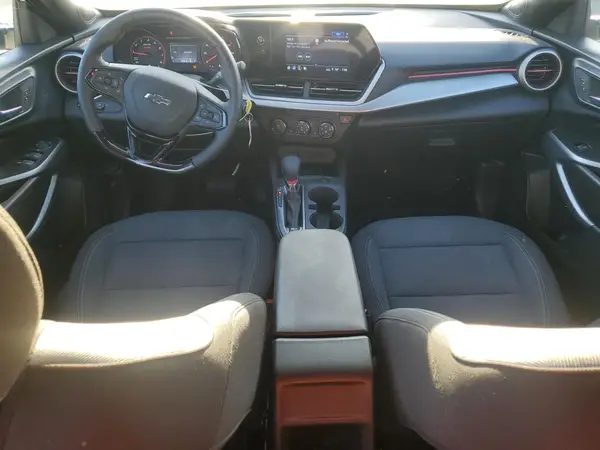 KL77LGEP5SC194544 2025 CHEVROLET TRAX - Image 8