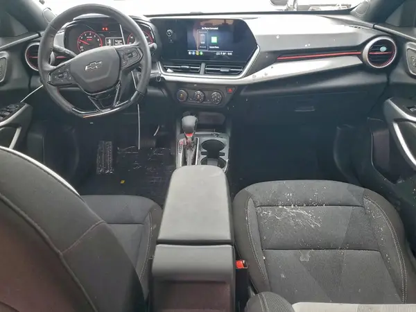 KL77LGEP5SC281022 2025 CHEVROLET TRAX - Image 8