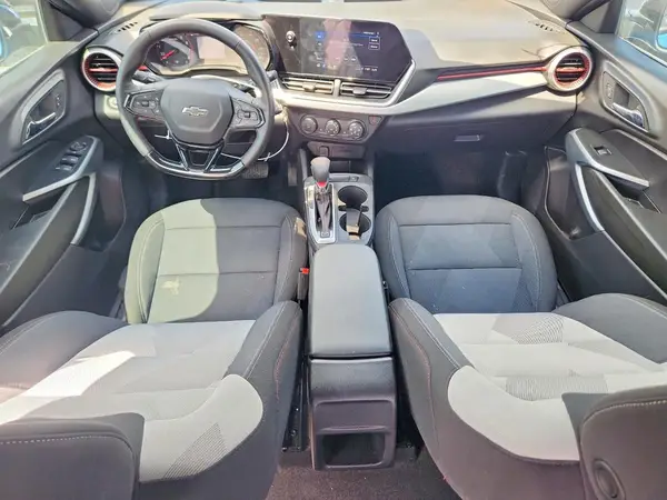 KL77LGEP5TC059310 2026 CHEVROLET TRAX - Image 8