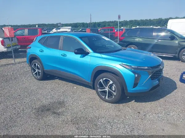 KL77LGEP6SC105547 2025 CHEVROLET TRAX - Image 1