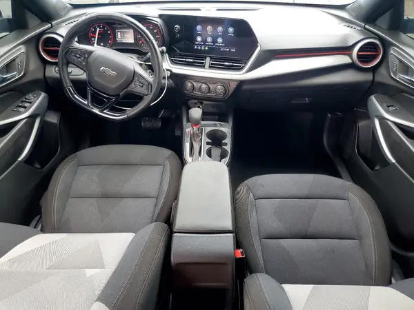 KL77LGEP6SC140962 2025 CHEVROLET TRAX - Image 8