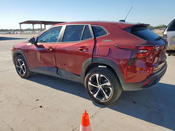 KL77LGEP6SC157793 2025 CHEVROLET TRAX - Image 2