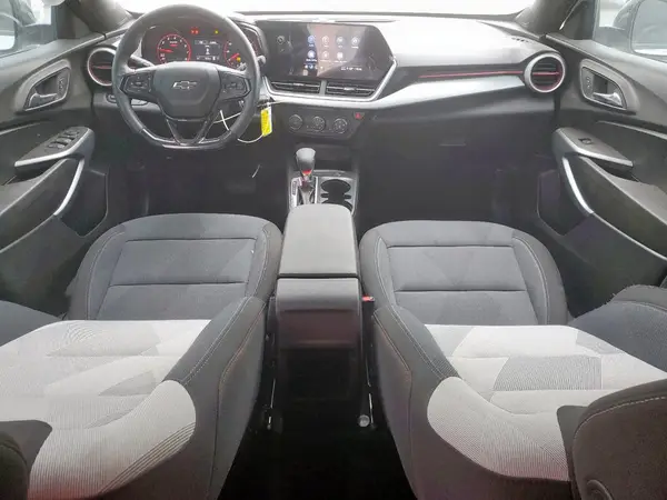 KL77LGEP6SC189529 2025 CHEVROLET TRAX - Image 8