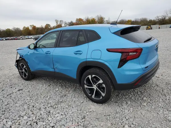 KL77LGEP6SC191166 2025 CHEVROLET TRAX - Image 2