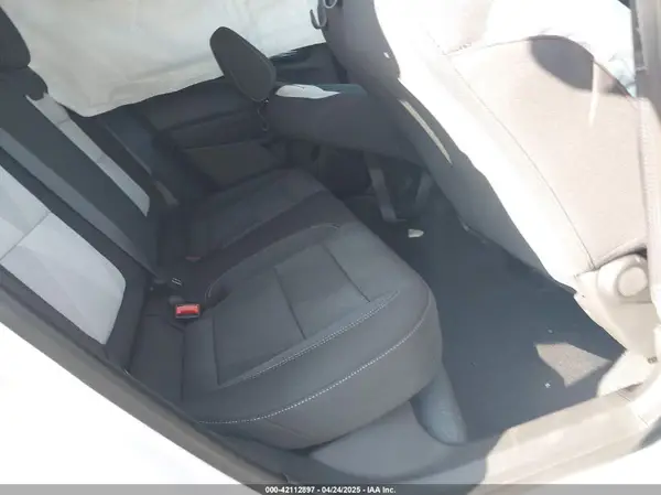 KL77LGEP6SC193662 2025 CHEVROLET TRAX - Image 8