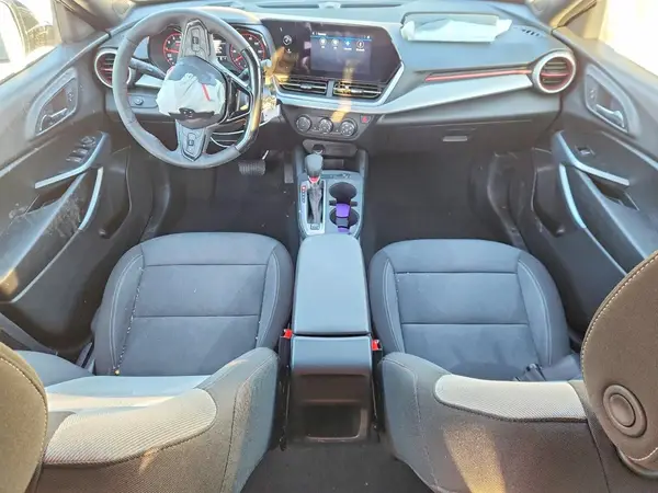 KL77LGEP6SC209455 2025 CHEVROLET TRAX - Image 8