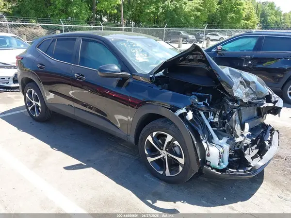 KL77LGEP6SC330003 2025 CHEVROLET TRAX - Image 1