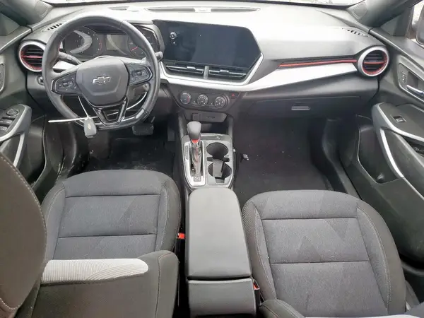 KL77LGEP7SC028462 2025 CHEVROLET TRAX - Image 8