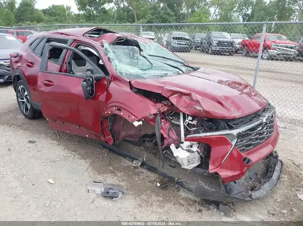 KL77LGEP7SC100342 2025 CHEVROLET TRAX - Image 1