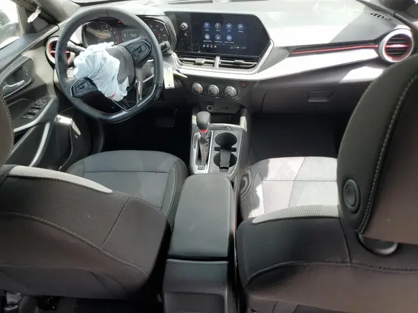 KL77LGEP7SC192794 2025 CHEVROLET TRAX - Image 8