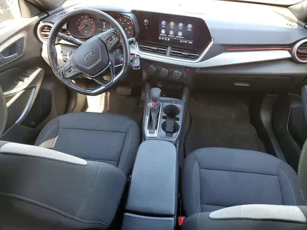 KL77LGEP7SC254260 2025 CHEVROLET TRAX - Image 8