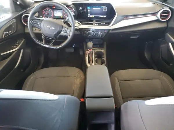 KL77LGEP7SC285847 2025 CHEVROLET TRAX - Image 8