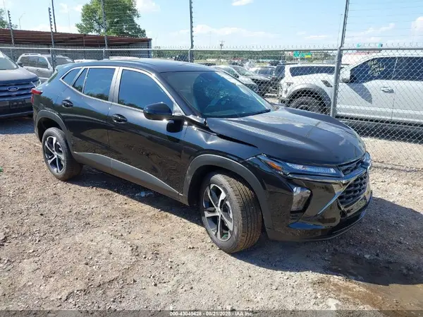 KL77LGEP7SC311153 2025 CHEVROLET TRAX - Image 1
