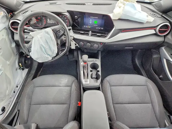 KL77LGEP7TC045909 2026 CHEVROLET TRAX - Image 8