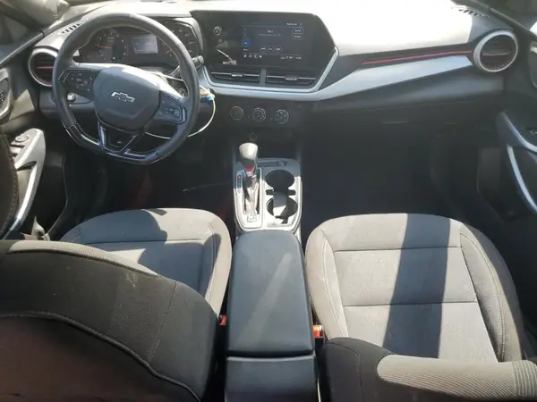 KL77LGEP8SC003330 2025 CHEVROLET TRAX - Image 8