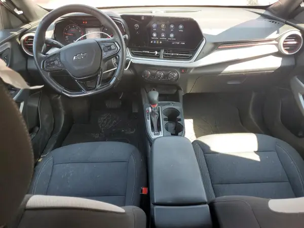 KL77LGEP8SC031242 2025 CHEVROLET TRAX - Image 8