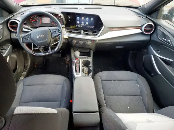 KL77LGEP8SC031807 2025 CHEVROLET TRAX - Image 8