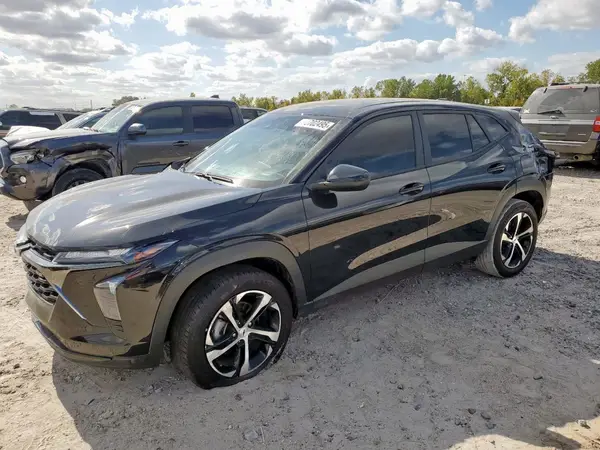 KL77LGEP8SC038580 2025 CHEVROLET TRAX - Image 1