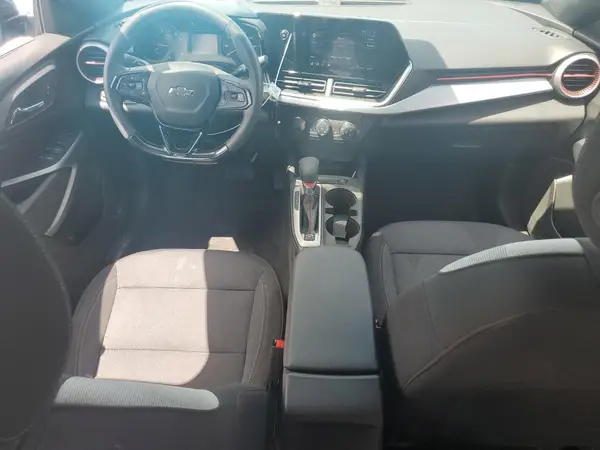 KL77LGEP8SC059106 2025 CHEVROLET TRAX - Image 8