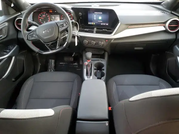 KL77LGEP8SC108322 2025 CHEVROLET TRAX - Image 8