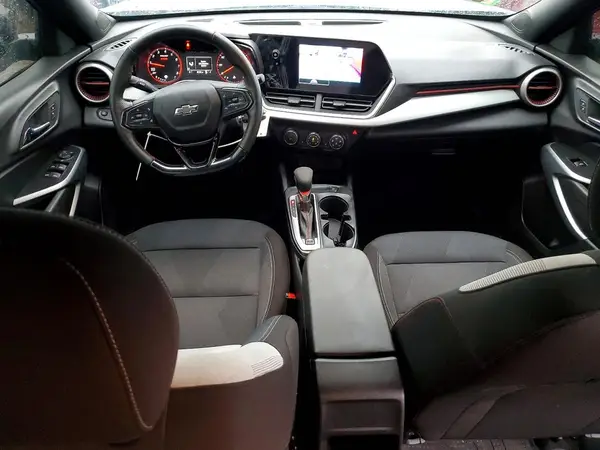 KL77LGEP8SC155172 2025 CHEVROLET TRAX - Image 8