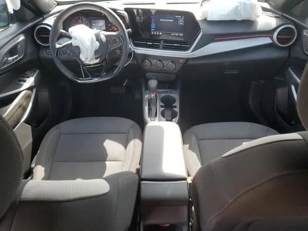KL77LGEP8SC184428 2025 CHEVROLET TRAX - Image 8