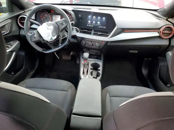KL77LGEP8SC290717 2025 CHEVROLET TRAX - Image 8