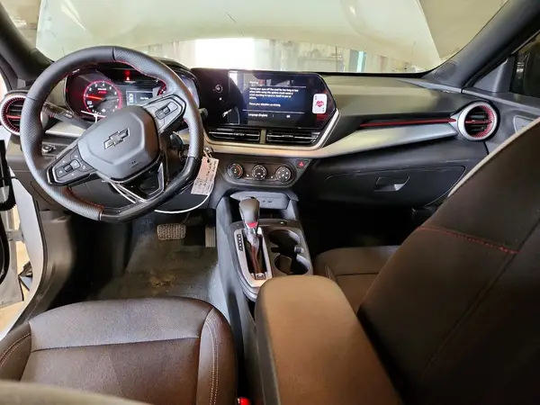 KL77LGEP8TC051329 2026 CHEVROLET TRAX - Image 8