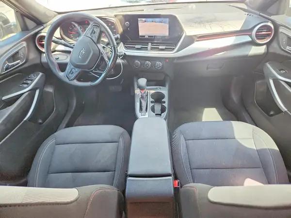 KL77LGEP9SC007385 2025 CHEVROLET TRAX - Image 8
