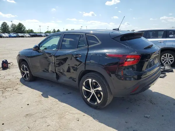 KL77LGEP9SC017138 2025 CHEVROLET TRAX - Image 2