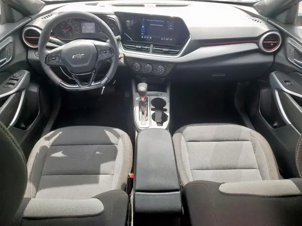 KL77LGEP9SC023263 2025 CHEVROLET TRAX - Image 8