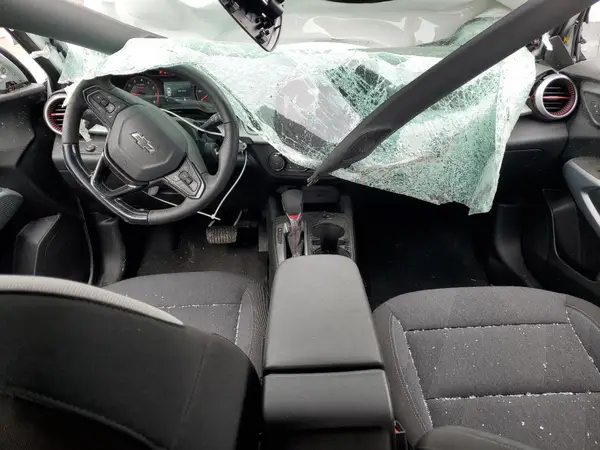 KL77LGEP9SC031640 2025 CHEVROLET TRAX - Image 8