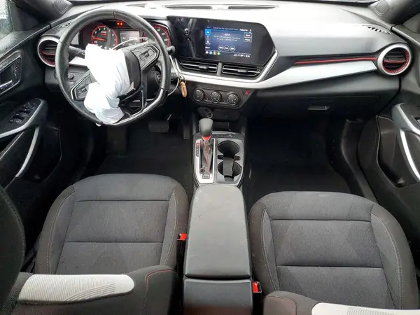 KL77LGEP9SC110421 2025 CHEVROLET TRAX - Image 8