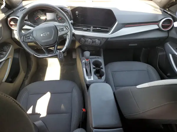 KL77LGEP9SC163149 2025 CHEVROLET TRAX - Image 8