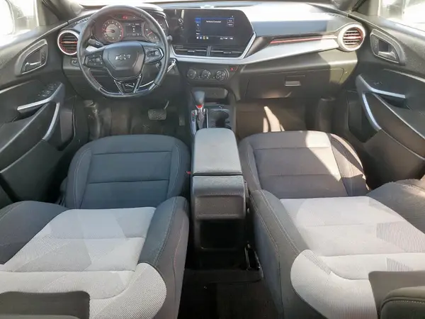 KL77LGEP9SC164799 2025 CHEVROLET TRAX - Image 8