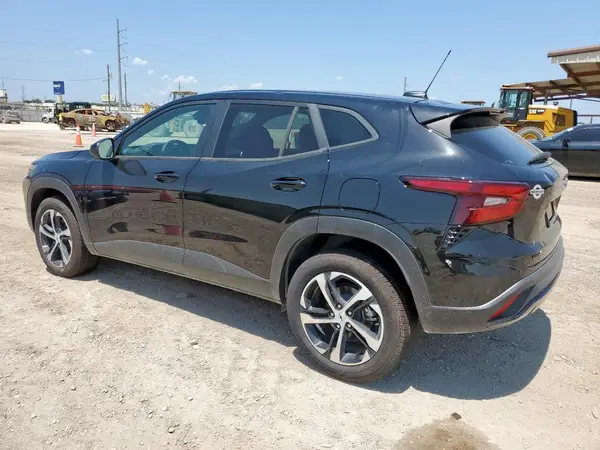 KL77LGEP9SC165046 2025 CHEVROLET TRAX - Image 2
