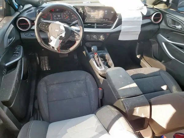 KL77LGEP9SC255233 2025 CHEVROLET TRAX - Image 8