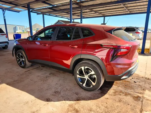 KL77LGEP9SC272601 2025 CHEVROLET TRAX - Image 2