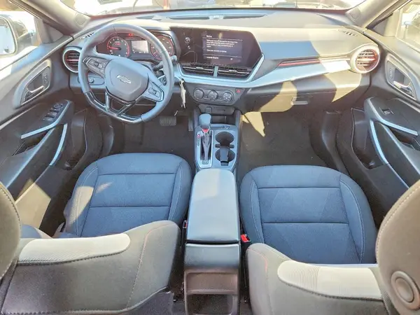 KL77LGEP9SC293271 2025 CHEVROLET TRAX - Image 8
