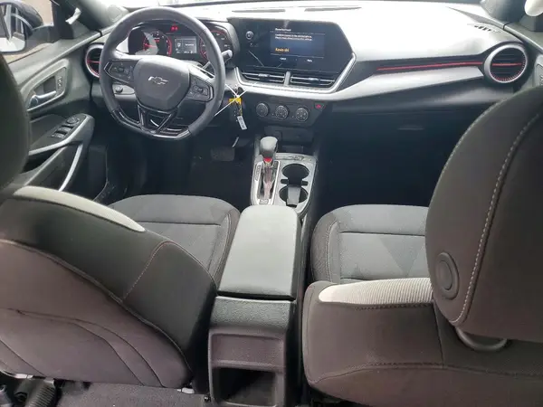 KL77LGEP9SC336149 2025 CHEVROLET TRAX - Image 8