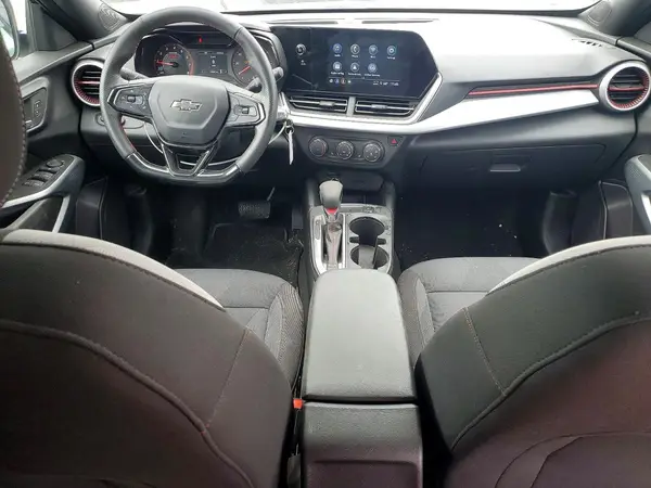 KL77LGEPXSC173978 2025 CHEVROLET TRAX - Image 8