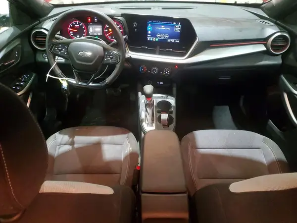 KL77LGEPXSC176587 2025 CHEVROLET TRAX - Image 8