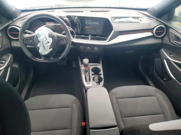 KL77LGEPXTC012225 2026 CHEVROLET TRAX - Image 8