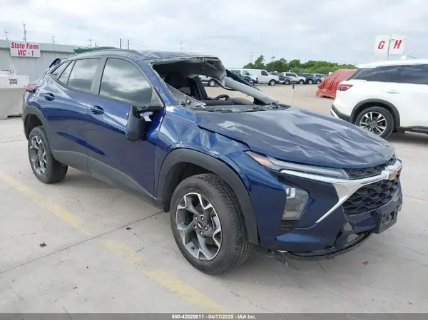 KL77LHE20RC030428 2024 CHEVROLET TRAX - Image 1