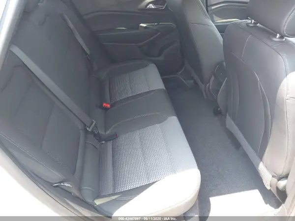 KL77LHE20RC076633 2024 CHEVROLET TRAX - Image 8
